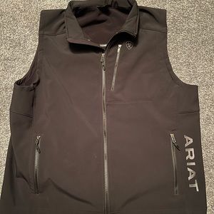 Ariat vest
